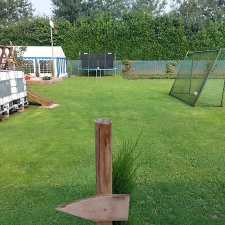 Urlaub Machen Im Großen Garten Direkt Am Kinderparadis Irrland * Kevelaer