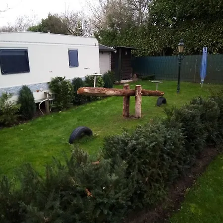Urlaub Machen Im Großen Garten Direkt Am Kinderparadis Irrland Campingplatz *