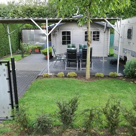 Urlaub Machen Direkt Am Irland Kinderparadies In Twisteden Im Grossen Garten Bei Privatleute Fur Maximal Sechs Personen