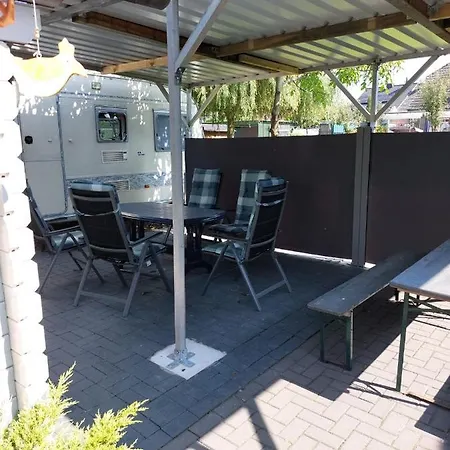Campsite Urlaub Machen Direkt Am Irland Kinderparadies In Twisteden Im Grossen Garten Bei Privatleute Fur Maximal Sechs Personen *