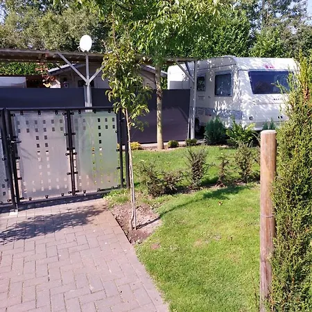 Campsite Urlaub Machen Direkt Am Irland Kinderparadies In Twisteden Im Grossen Garten Bei Privatleute Fur Maximal Sechs Personen