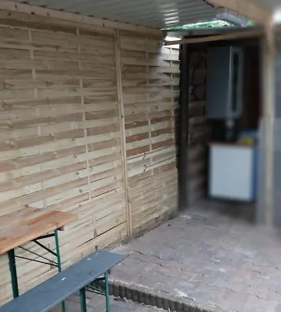 Urlaub Machen Direkt Am Irland Kinderparadies In Twisteden Im Grossen Garten Bei Privatleute Fur Maximal Sechs Personen Campsite *