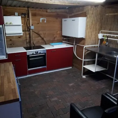 Urlaub Machen Direkt Am Irland Kinderparadies In Twisteden Im Grossen Garten Bei Privatleute Fur Maximal Sechs Personen Campsite *